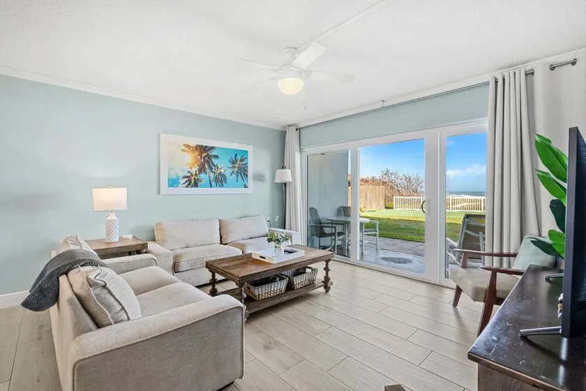 Oceanfront Ground-Floor Getaway with Pool & Beach Access ☀️ - Image 1