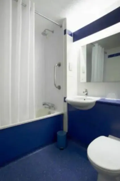 Travelodge London Ilford - Image 1