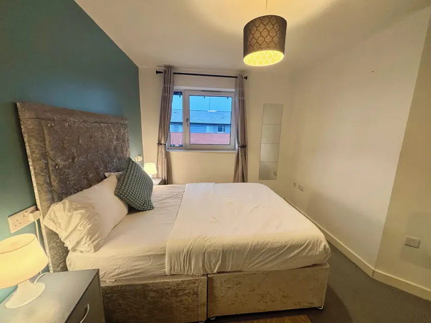 Peaceful Urban Retreat in Wolverhampton city - Image 1