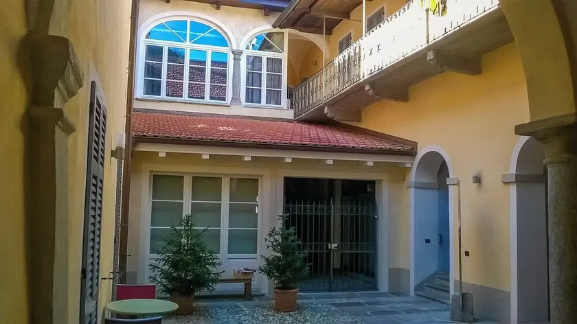Apartamento de 2 assoalhadas sótão no coração da romântica cidade velha de Cannobio - Image 1