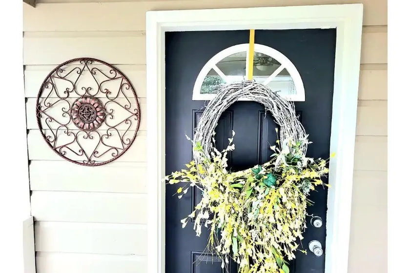 Charming Bungalow Minutes From Downtown Atlanta - Image 1