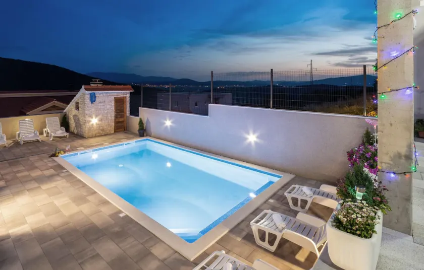 Stunning home in Ruda - Image 1