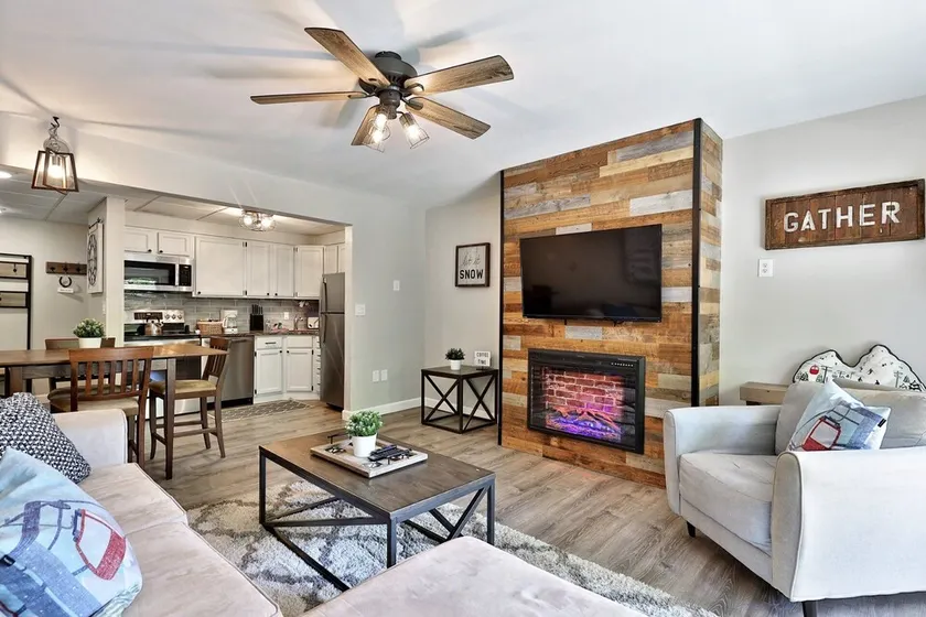 Modern 3BR-2BA Mountain Green Condo - Pool, Hot Tub, Gym, Bus, Ski Rental deals! 1C5 - Image 1