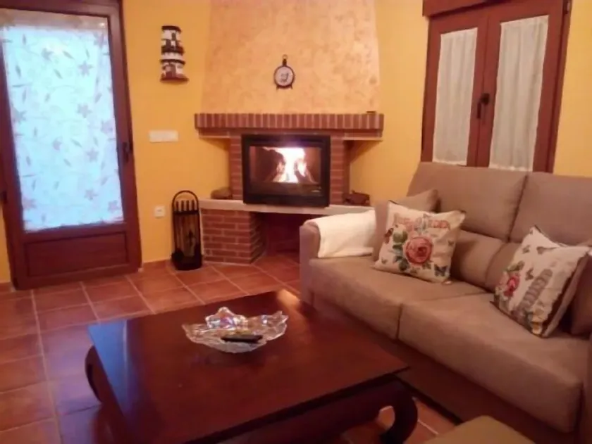 Self catering El Abuelo Anselmo for 4 people - Image 1