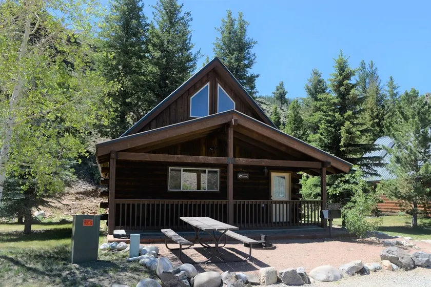Roomy Taylor Canyon Cabin With Private Fishing Access - Image 1