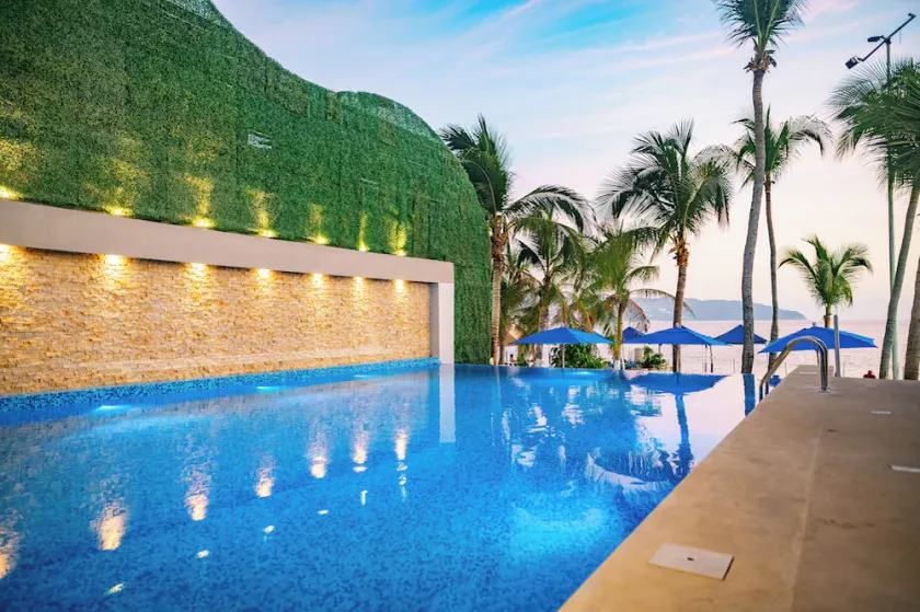 Ritz Acapulco All Inclusive - Image 1