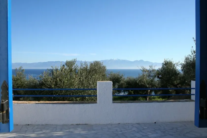 Romantic house above the sea with charming view - Image 1
