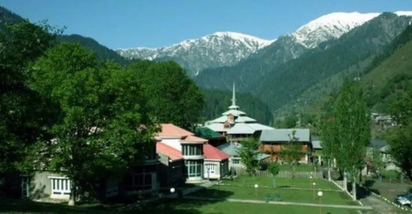 Hotel Orash Lodges - Image 1