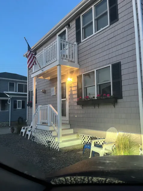 Home by the Sea and 1 minute walk to the beach - Image 1