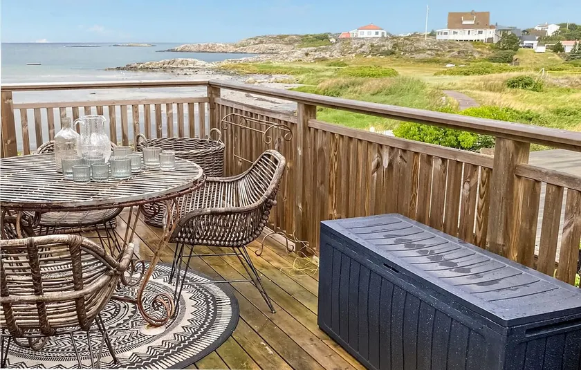 3 Bedroom Awesome Home In Vallda - Image 1