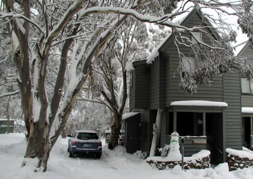 Wallace's-Chalet - Image 1