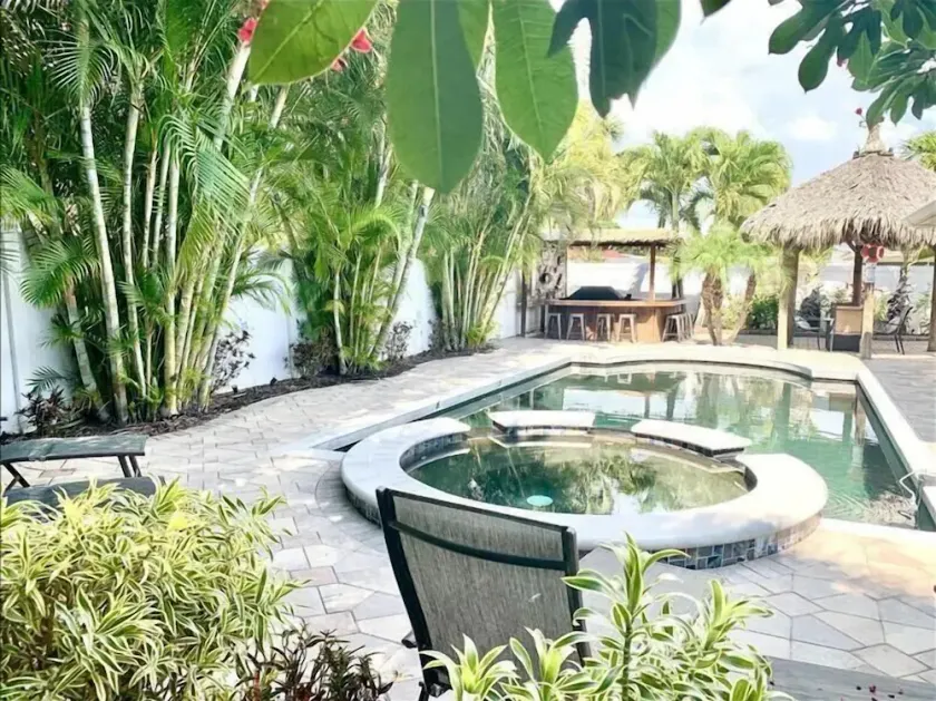 Belle maison avec piscine 3BR / 2BA située à quelques minutes de l'île Anna Maria! - Image 1