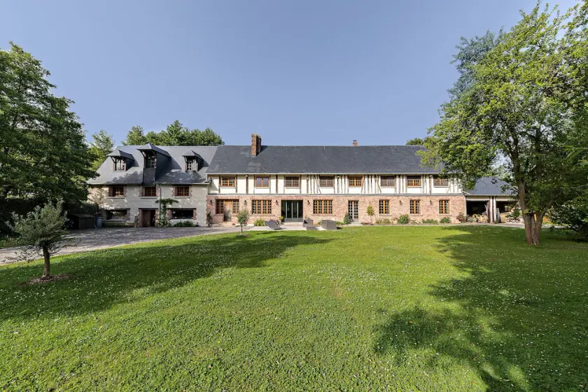 Magnificent house in Normandy - Image 1