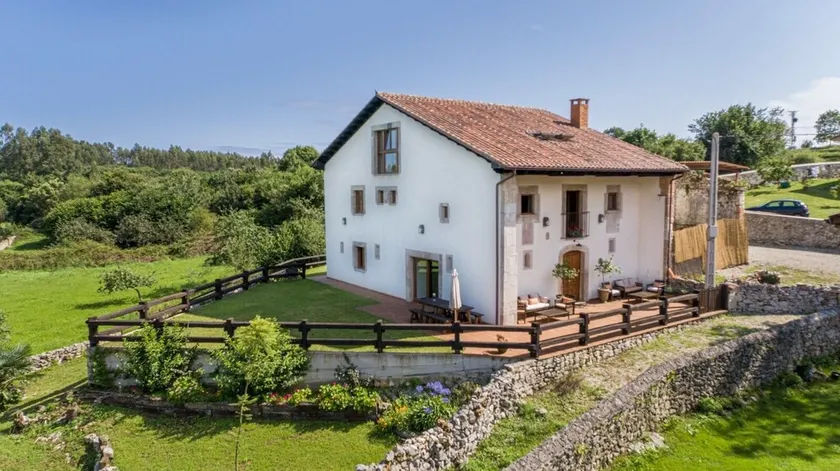 Llanes, 6 double rooms with bathroom - Image 1