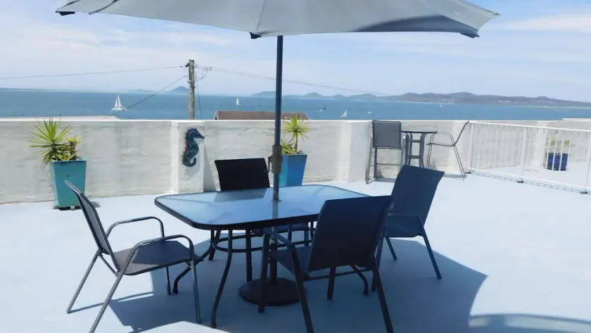 The Point 5 5 7 Mitchell Street large balcony with great water views - Image 1