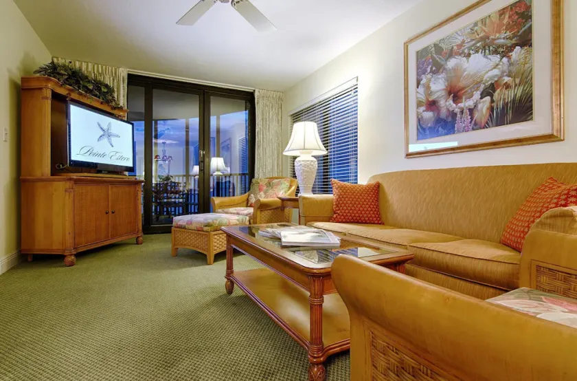 Suite élégante et lumineuse en bord de mer | Balcon privé avec vue! - Image 1