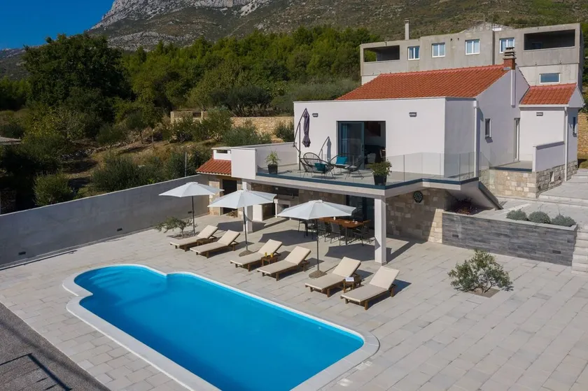 Villa Petra Divine with Heated Pool - Image 1