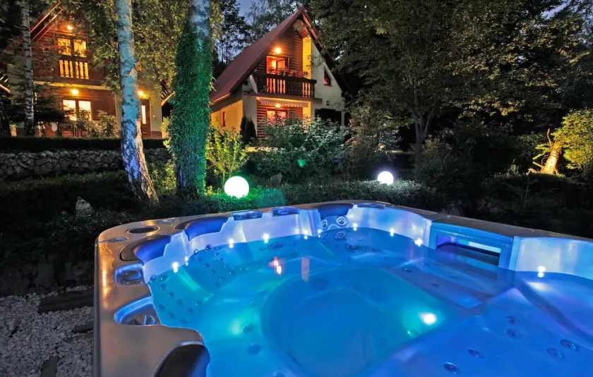 4 Bedroom Gorgeous Home In Breze - Image 1