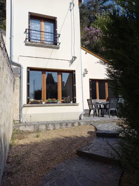 Maison 4/5 Personnes Avec Jardin Langeais Centre - Image 1