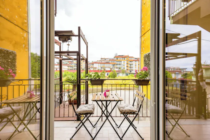 Domus Capodimonte flat by Napoliapartments - Image 1