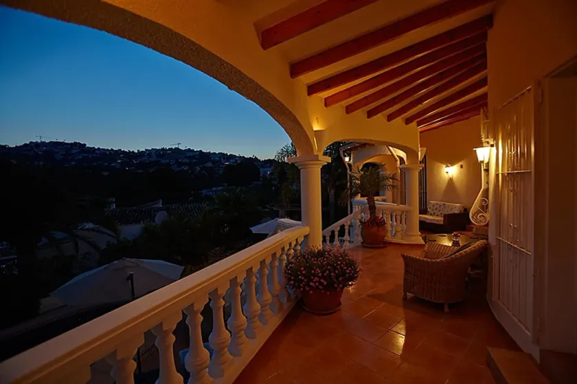 Luxury 5 Bed Mountain Views Heated Pool Games Room - Image 1