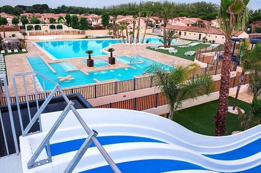 Comfortable Provencal house in the middle of a village near the sea - Image 1