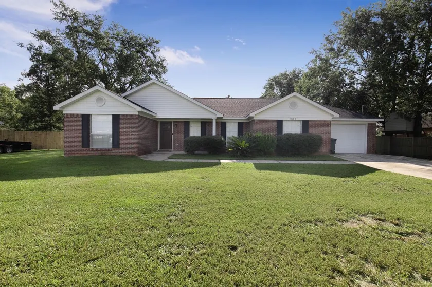 Cheerful home near OWA amusement & sports complex - Smoke free property - Image 1