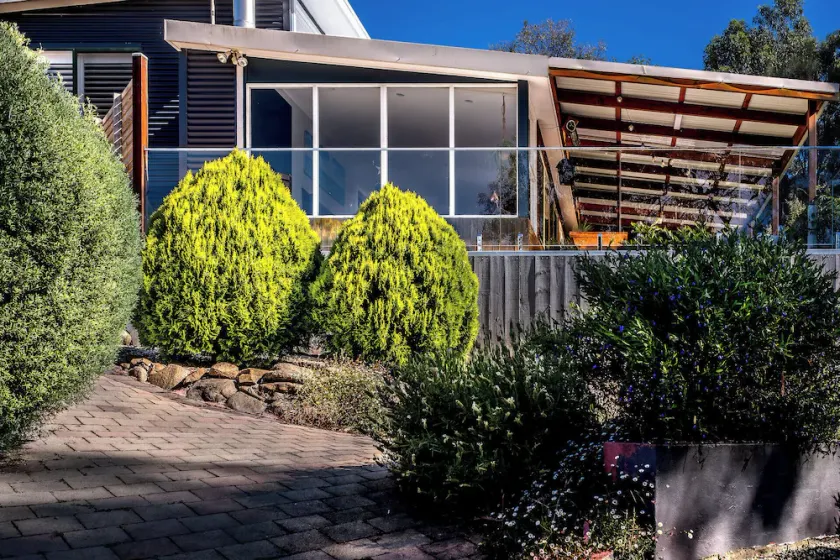 Gypsy Rest ~ Oceanfront Holiday House - Image 1