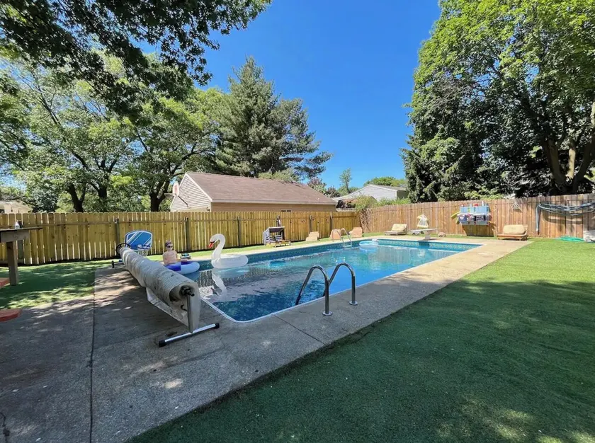 The Beech House - Inground Pool Fun for Everyone! - Image 1