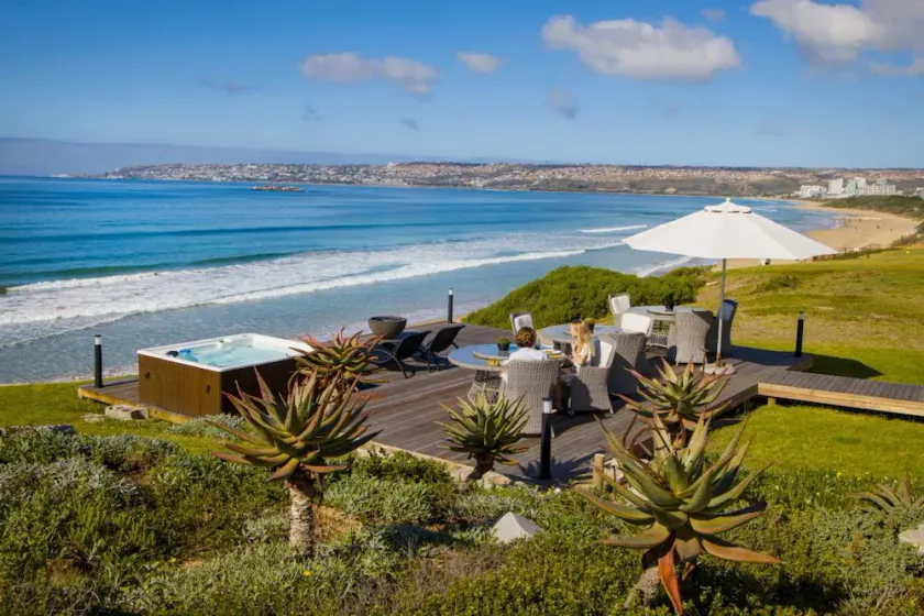 African Oceans Manor on the Beach - Image 1