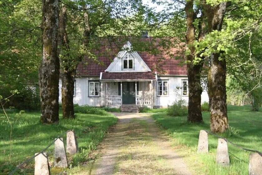 Belle maison de campagne du 19ème siècle avec grand jardin - Image 1