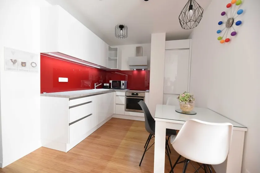 Mary's apartment - with free parking - Image 1