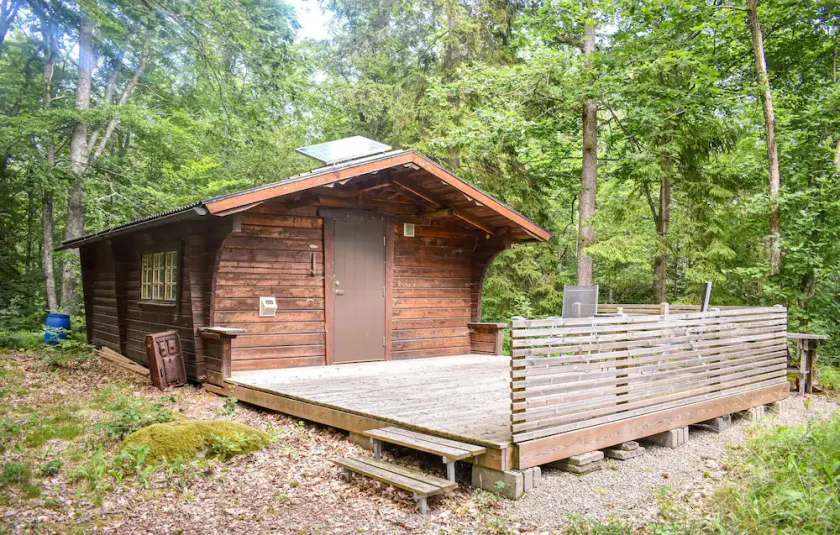 Superbe maison de 2 chambres à Svängsta - Image 1