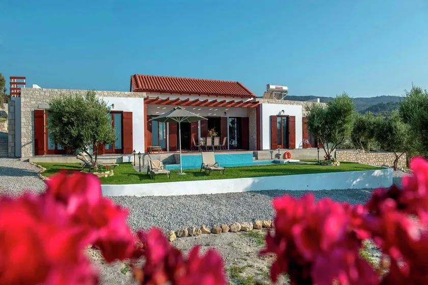 Villa ad Arkadi con piscina vicino al mare - Image 1
