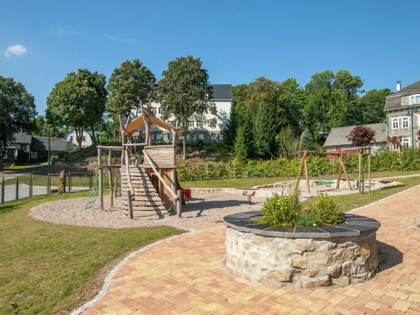 Holiday home in Altenfeld Thuringia with garden - Image 1