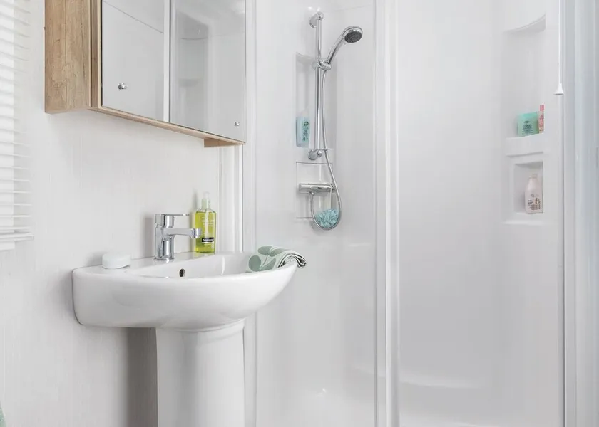 3 bedroom accommodation in Newquay - Image 1