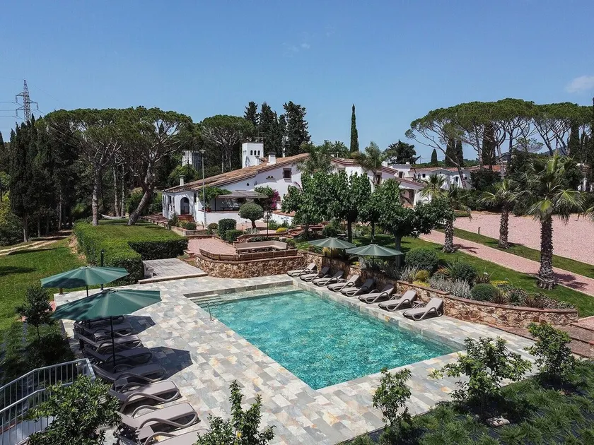 Masia Luxmarspa - Image 1