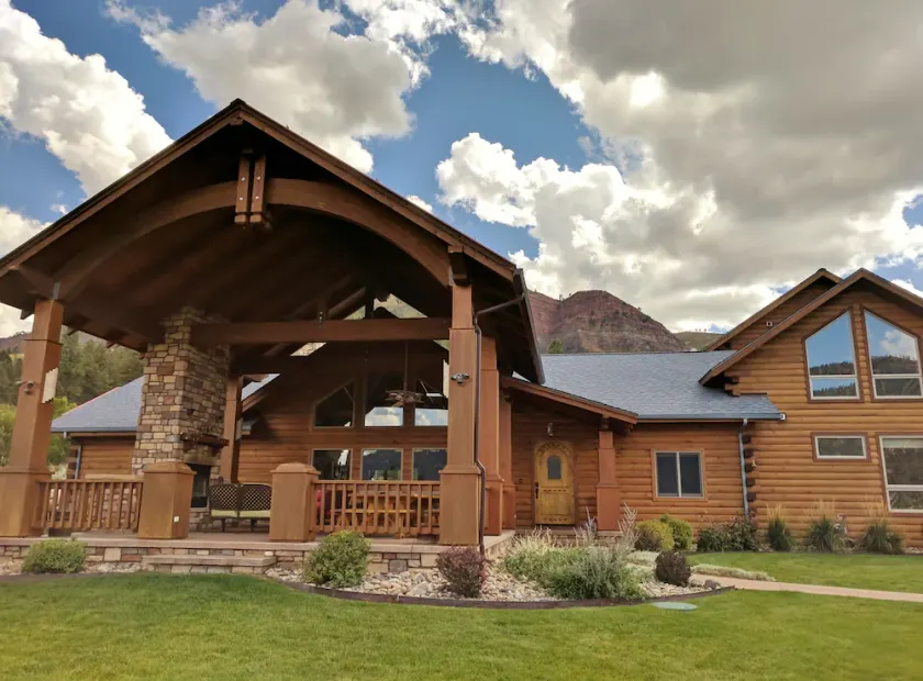 Large Family Home with Acreage in Beautiful Animas Valley [CO Lic. 02872172-000] - Image 1