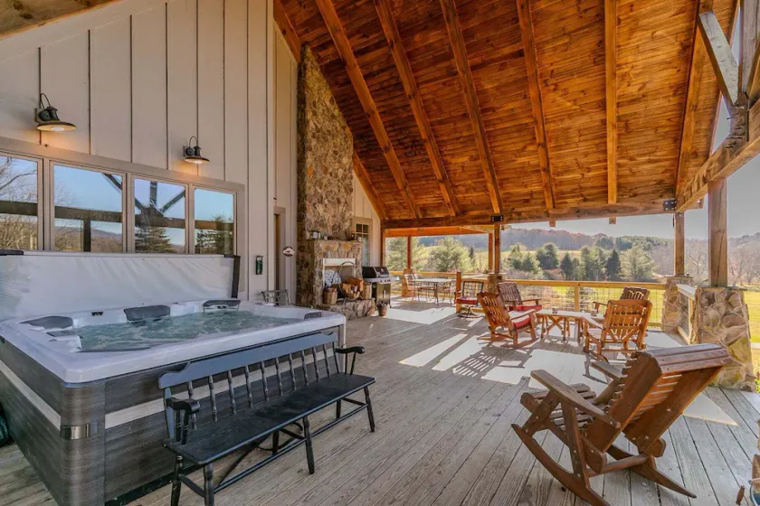 Robin Hoods Retreat - Image 1