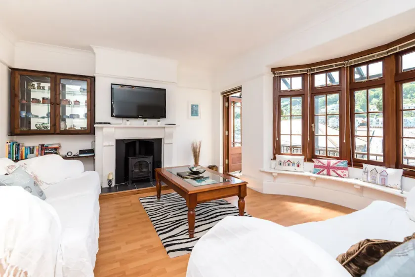 Superbe maison familiale avec wifi et parking - proche ville et plage. - Image 1