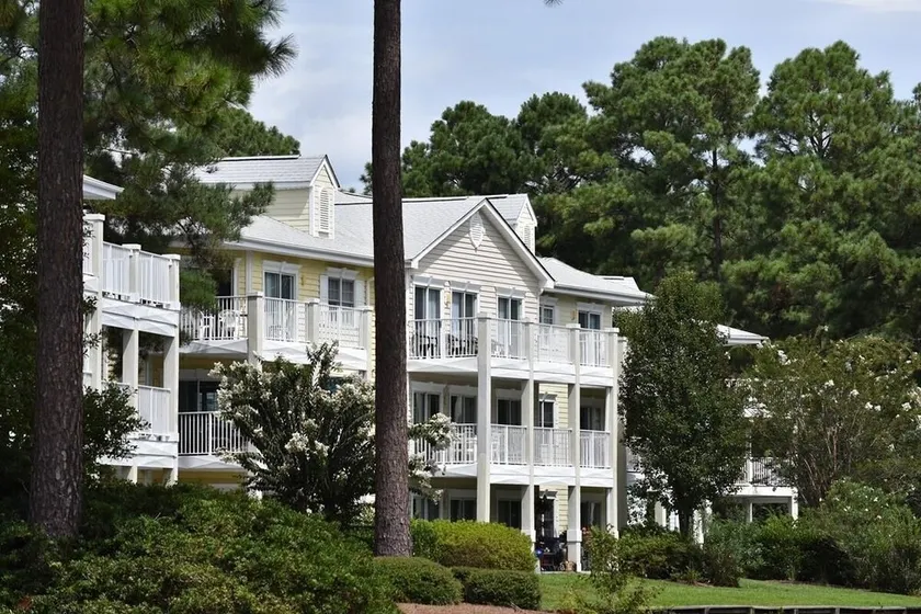 2503M condo - Image 1
