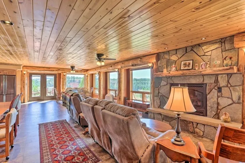 Maison - Southern Hills Serene Getaway - Image 1