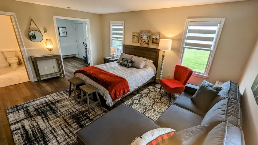 Golfer's Getaway - Luxury Studio Next to 1st Tee - Image 1