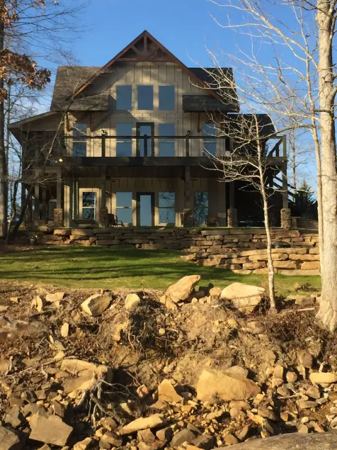 \"Split Rock Cove\"- Located in Rock Creek - Image 1