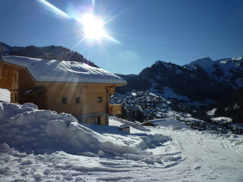 Upscale chalet not far from the ski slopes - Image 1