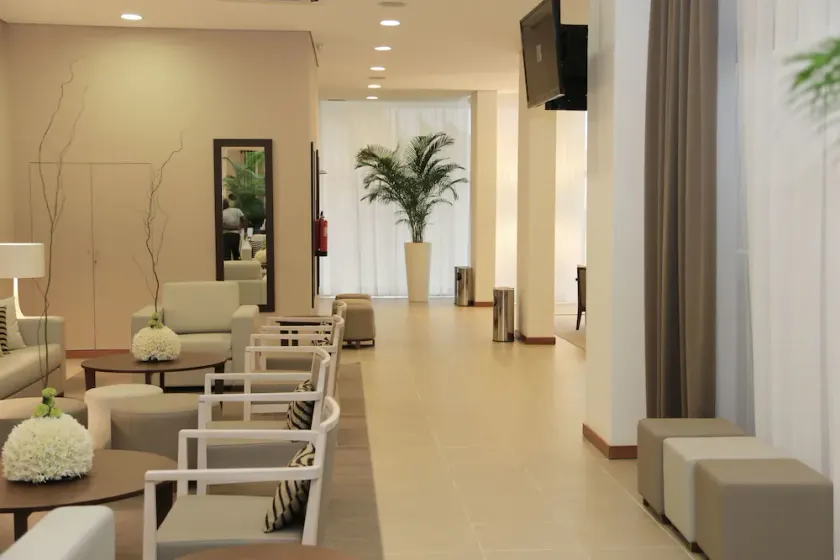 Fly Hotel - Image 1