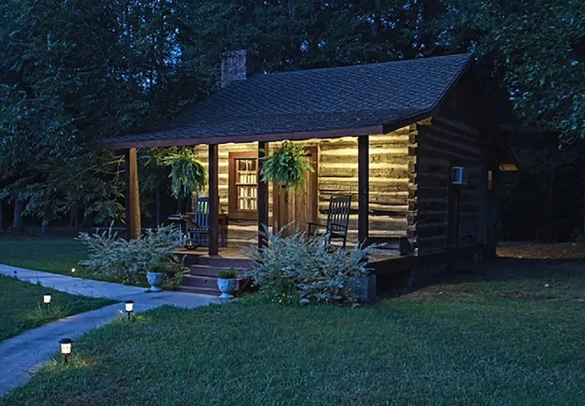 Coulter Farmstead - Old Washington Farm Stay -175 Yr Old Historic Cabin - Image 1