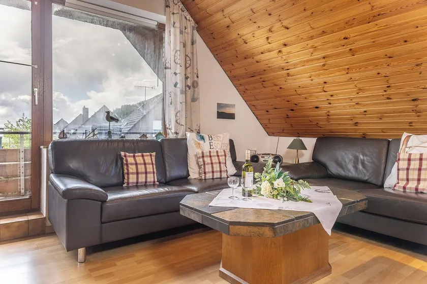 Warmth and unpretentiousness: upstairs apartment is for 4 to 5 people much - Image 1