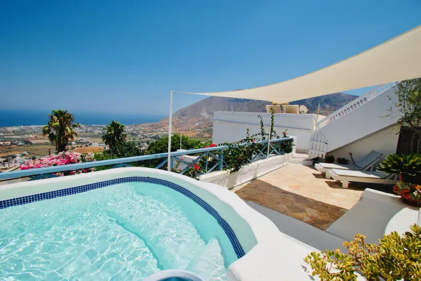Beautiful island Villa - Private plunge pool - Sea views - Image 1