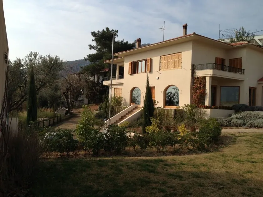 Luxurious Villa, designer's pool, lighted tennis court, olive grove, sea views. - Image 1